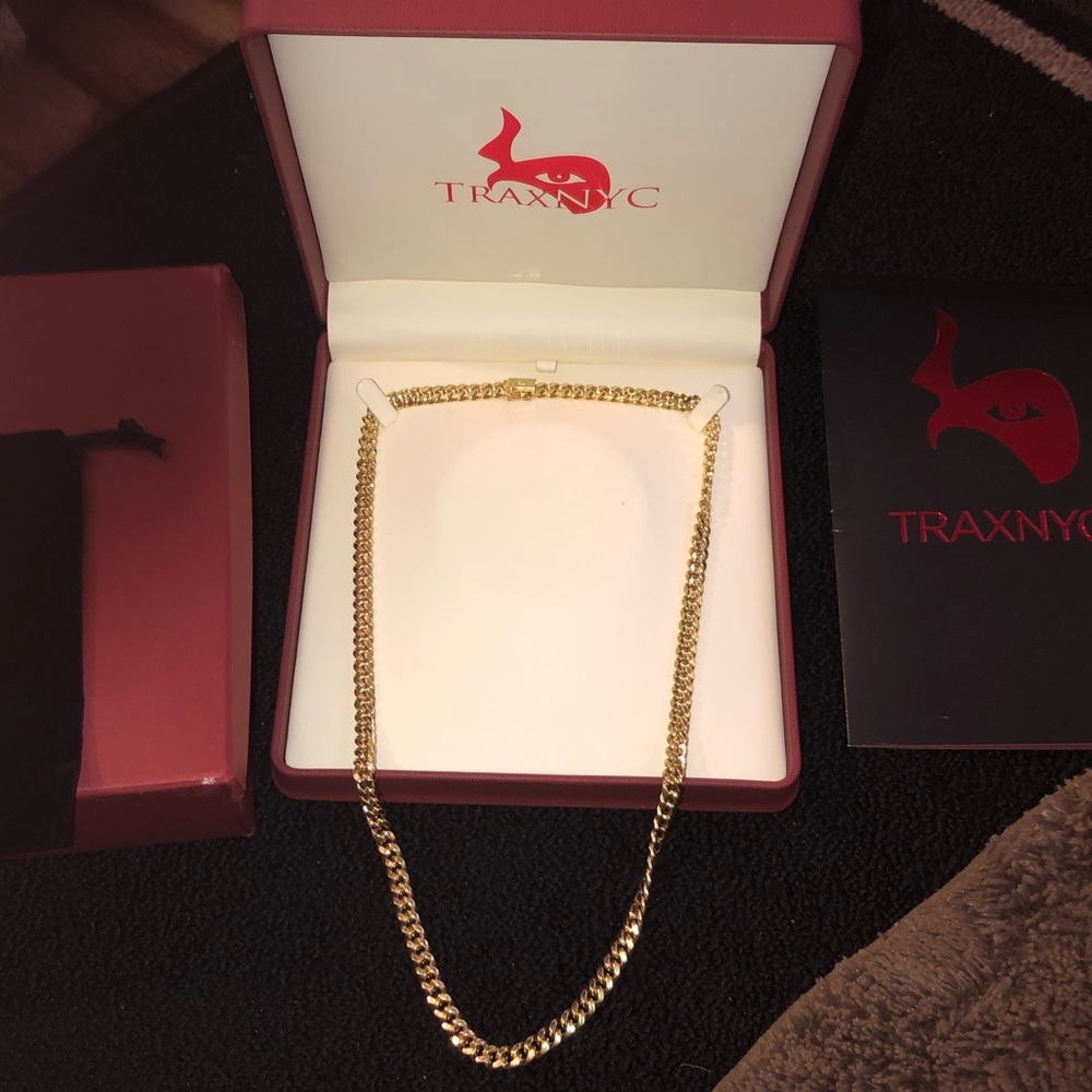 Miami Cuban 7.5 MM 26” Inch , Charm separate.